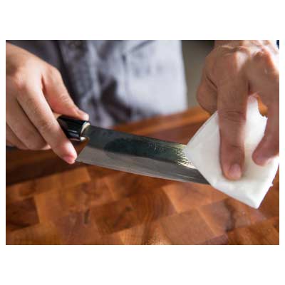 Oiling Electric fillet knife blade