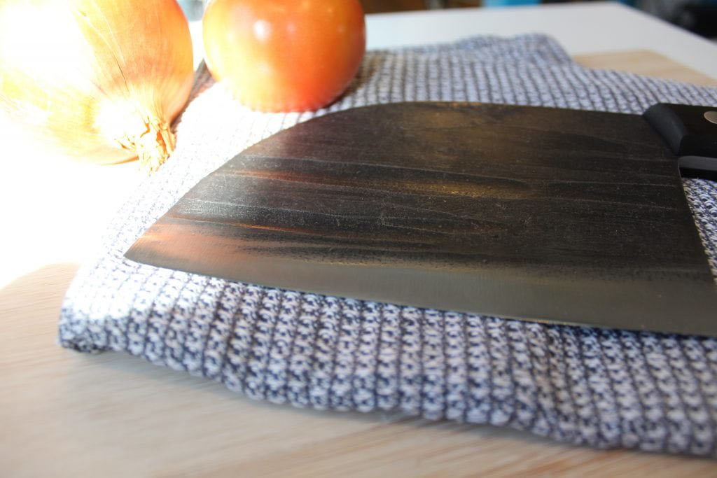 Serbian-KnifeBlade-on-a-towel-with-onion-and-tomato-1024x683-1